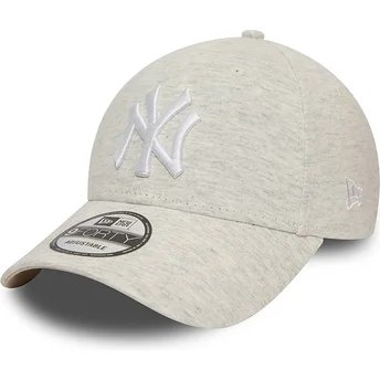Ρυθμιζόμενο μπεζ καπέλο με καμπύλη 9FORTY Jersey Essential των New York Yankees MLB από τη New Era