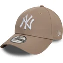 cepice-zaoblena-hneda-nastavitelny-9forty-league-essential-new-york-yankees-mlb-new-era