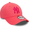 cepice-zaoblena-ruzova-nastavitelny-9forty-league-essential-new-york-yankees-mlb-new-era
