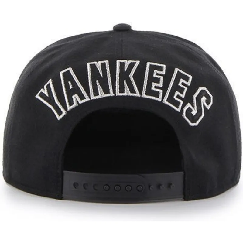 cepice-rovna-cerna-snapback-new-york-yankees-mlb-47-brand