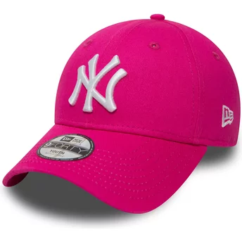 New Era Curved Brim Youth 9FORTY Essential New York Yankees MLB Pink Adjustable Cap