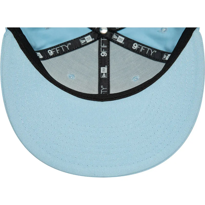 cepice-rovna-modra-snapback-9fifty-league-essential-new-york-yankees-mlb-new-era