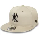 cepice-rovna-bezova-snapback-9fifty-league-essential-new-york-yankees-mlb-new-era