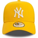 gelbe-trucker-kappe-a-frame-league-essential-der-new-york-yankees-mlb-von-new-era