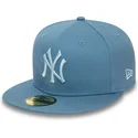 new-era-59fifty-league-essential-new-york-yankees-mlb-blaue-angepasste-flache-kappe-mit-blauem-logo