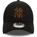 cepice-zaoblena-cerna-nastavitelny-9forty-team-outline-new-york-yankees-mlb-new-era