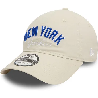 Beige justerbar böjd keps 9TWENTY Wordmark New York Yankees MLB från New Era