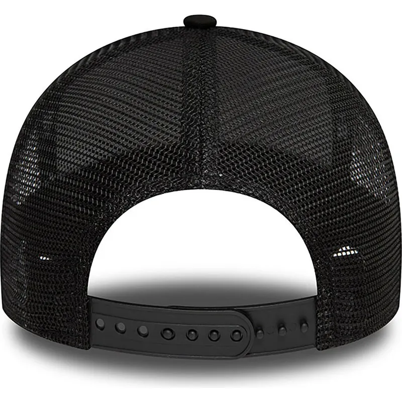 cepice-zaoblena-cerna-snapback-a-frame-metallic-new-york-yankees-mlb-new-era