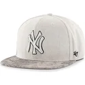 cepice-rovna-seda-snapback-new-york-yankees-mlb-47-brand