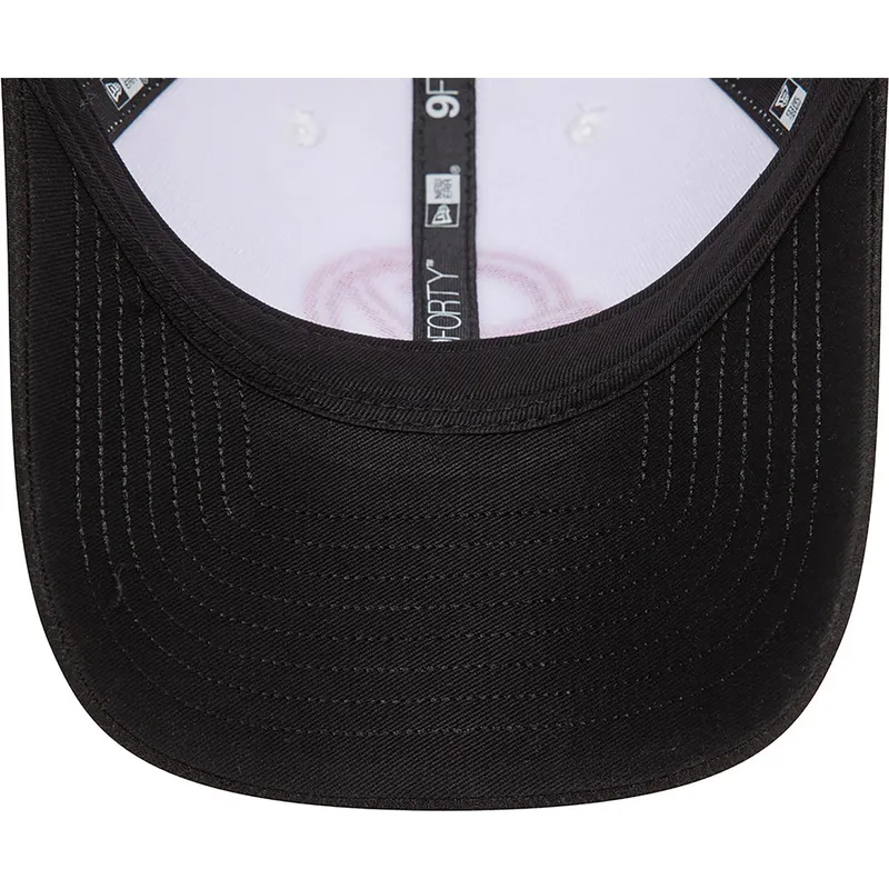 cepice-zaoblena-bila-snapback-kevin-magnussen-9forty-haas-f1-team-formula-1-new-era