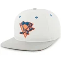 weisse-flache-snapback-kappe-der-pittsburgh-penguins-nhl-von-47-brand