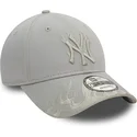 cepice-zaoblena-seda-nastavitelny-9forty-flame-new-york-yankees-mlb-new-era