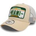 cepice-zaoblena-bezova-snapback-a-frame-license-plate-miami-ciudades-y-playas-new-era