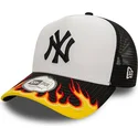 cepice-zaoblena-bila-snapback-a-frame-flame-new-york-yankees-mlb-new-era