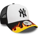 cepice-zaoblena-bila-snapback-a-frame-flame-new-york-yankees-mlb-new-era