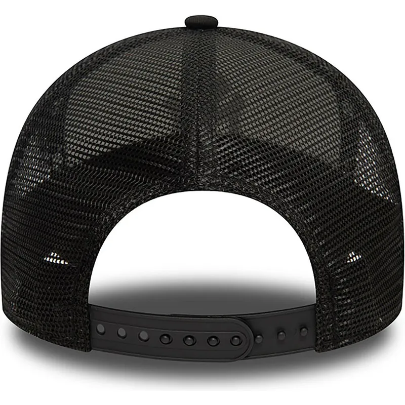 cepice-zaoblena-bila-snapback-a-frame-flame-new-york-yankees-mlb-new-era cepice-zaoblena-bila-snapback-a-frame-flame-new-york-yankees-mlb-new-era
