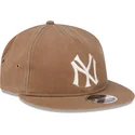 braune-verstellbare-9fifty-waxed-canvas-flatcap-der-new-york-yankees-mlb-von-new-era