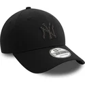 new-era-9forty-check-infill-verstellbare-schwarze-kappe-mit-gebogenem-schirm-der-new-york-yankees-mlb