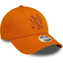 cepice-zaoblena-oranzova-nastavitelny-9forty-league-essential-new-york-yankees-mlb-new-era