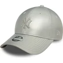 cepice-zaoblena-seda-nastavitelny-plateada-plateado-9forty-midi-pu-new-york-yankees-mlb-new-era