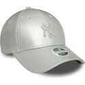 cepice-zaoblena-seda-nastavitelny-plateada-plateado-9forty-midi-pu-new-york-yankees-mlb-new-era