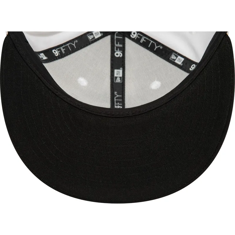 cepice-rovna-cerna-snapback-9fifty-white-crown-patch-los-angeles-lakers-nba-new-era