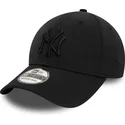 schwarze-gebogene-anpassbare-kappe-mit-schwarzem-logo-39thirty-stretch-nylon-der-new-york-yankees-mlb-von-new-era
