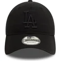 verstellbare-schwarze-curved-cap-mit-schwarzem-logo-9twenty-washed-von-los-angeles-dodgers-mlb-von-new-era