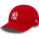 rote-verstellbare-kinderkappe-9forty-league-essential-inf-der-new-york-yankees-mlb-von-new-era