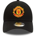 justerbar-svart-bojd-keps-9forty-essential-fran-manchester-united-football-club-av-new-era