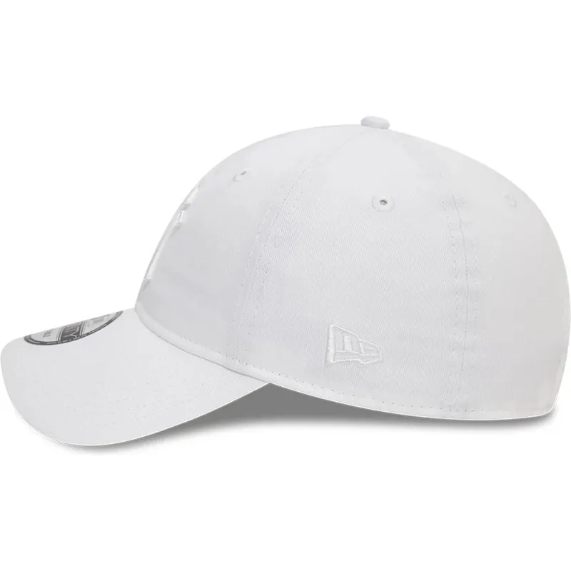 cepice-zaoblena-bila-nastavitelny-9twenty-league-essential-new-york-yankees-mlb-new-era