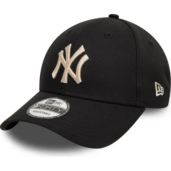 New Era Curved Brim 9FORTY League Essential New York Yankees MLB Black Adjustable Cap with Beige Logo