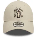 cepice-zaoblena-bezova-nastavitelny-9forty-team-outline-new-york-yankees-mlb-new-era