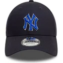 cepice-zaoblena-namornicka-modra-nastavitelny-9forty-side-patch-new-york-yankees-mlb-new-era