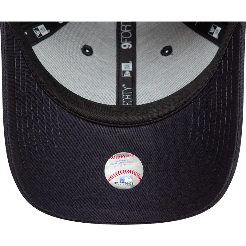 cepice-zaoblena-namornicka-modra-nastavitelny-9forty-side-patch-new-york-yankees-mlb-new-era cepice-zaoblena-namornicka-modra-nastavitelny-9forty-side-patch-new-york-yankees-mlb-new-era