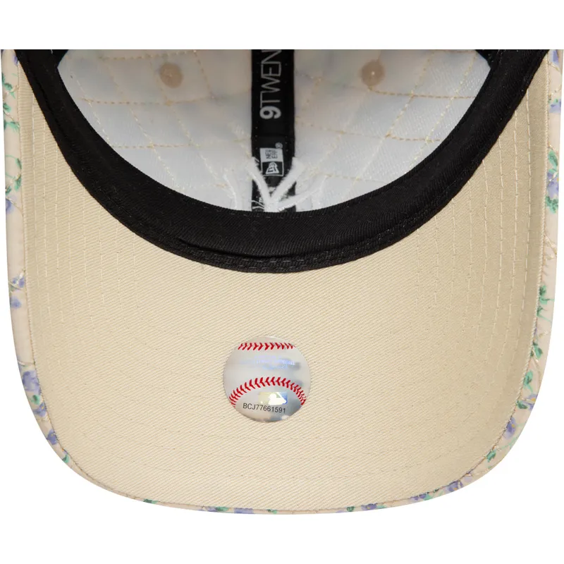 cepice-zaoblena-bezova-nastavitelny-pasek-9twenty-floral-quilt-new-york-yankees-mlb-new-era