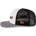 vit-och-svart-platt-truckerkeps-snapback-9fifty-checkered-visor-fran-mclaren-racing-formula-1-av-new-era