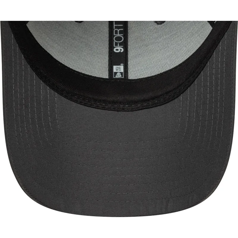 gra-justerbar-kurvad-keps-9forty-flawless-fran-new-york-yankees-mlb-av-new-era