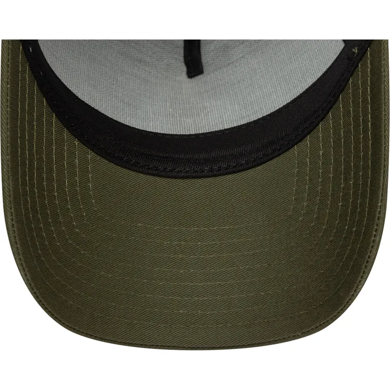 cepice-zaoblena-zelena-snapback-a-frame-league-essential-new-york-yankees-mlb-new-era