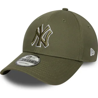 Verstellbare grüne Curved Cap mit grünem Logo 9FORTY Outline der New York Yankees MLB von New Era