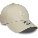 bojd-beige-justerbar-keps-for-dam-9forty-mini-logo-fran-new-york-yankees-mlb-av-new-era