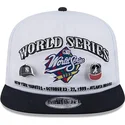 vit-och-svart-snapback-platt-keps-golfer-championship-pin-av-new-york-yankees-atlanta-braves-mlb-fran-new-era