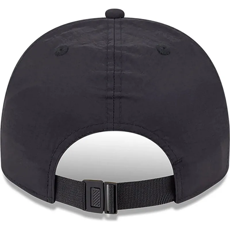 schwarze-verstellbare-gebogene-kappe-golfer-everyday-nylon-von-new-york-yankees-mlb-von-new-era