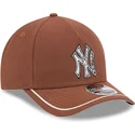 brun-kurvad-keps-snapback-9forty-m-crown-a-frame-motorsport-fran-new-york-yankees-mlb-av-new-era