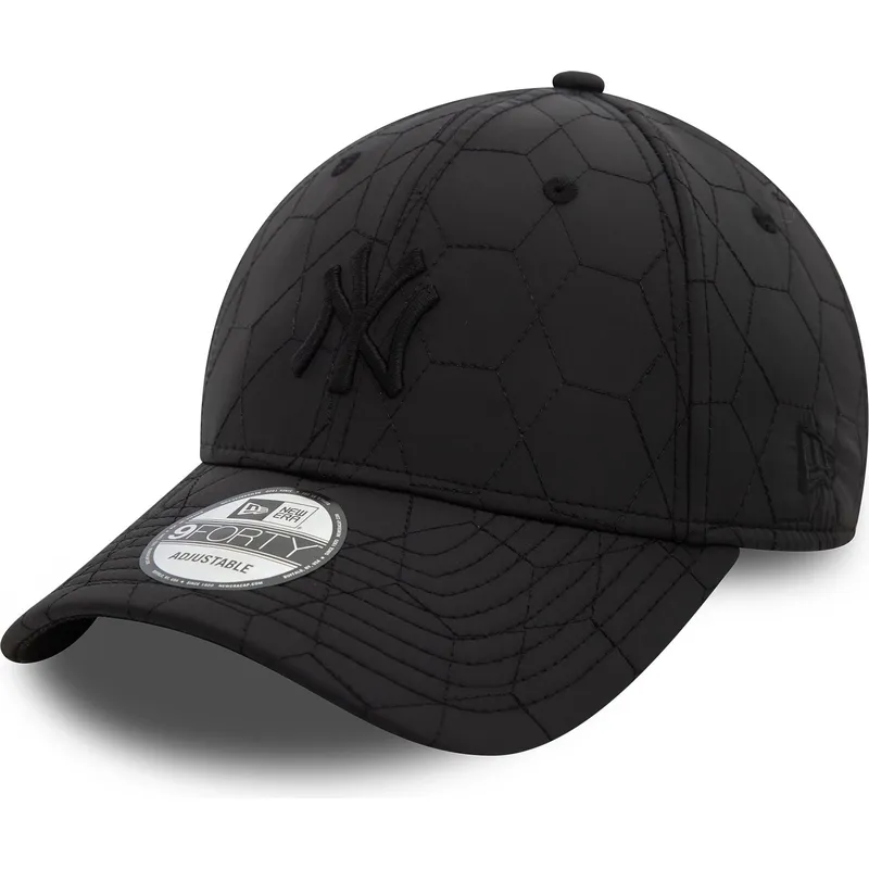 schwarze-verstellbare-curved-cap-mit-schwarzem-logo-9forty-quilted-der-new-york-yankees-mlb-von-new-era