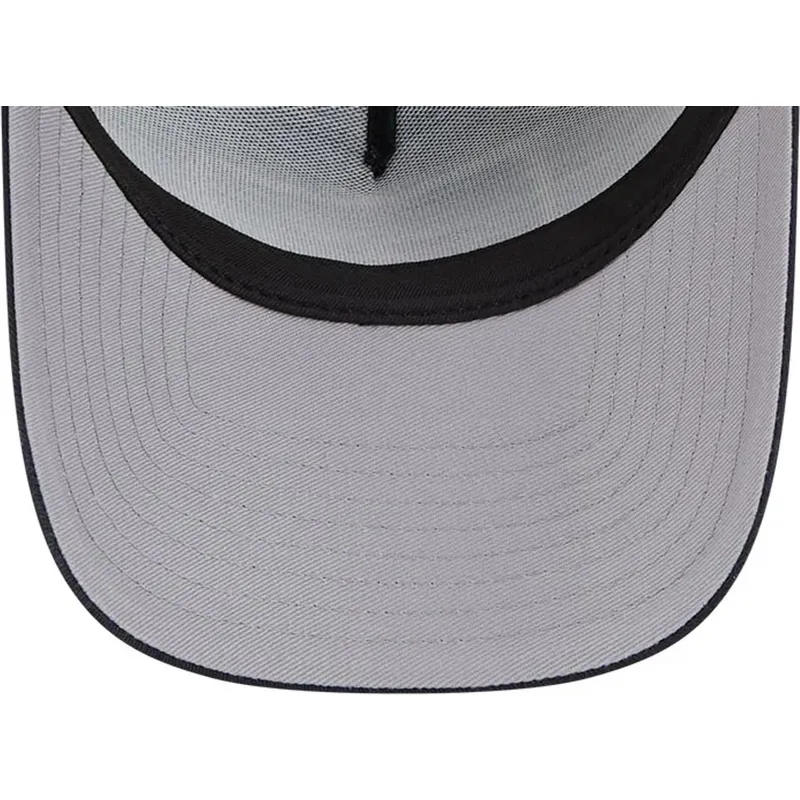 trucker-cap-marineblau-und-weiss-9forty-a-frame-patch-spring-training-fan-pack-2025-von-new-york-yankees-mlb-von-new-era