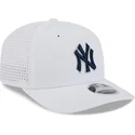 weisse-trucker-kappe-9seventy-perf-spring-training-fan-pack-2025-der-new-york-yankees-mlb-von-new-era