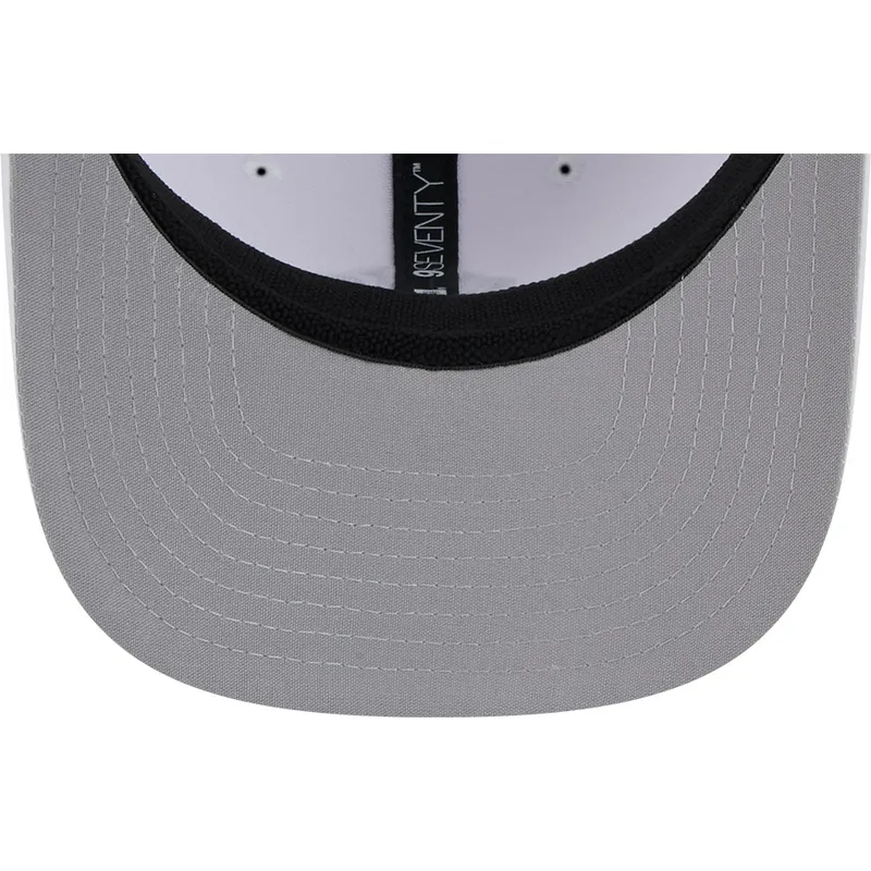 cepice-zaoblena-bila-snapback-9seventy-perf-spring-training-fan-pack-2025-new-york-yankees-mlb-new-era