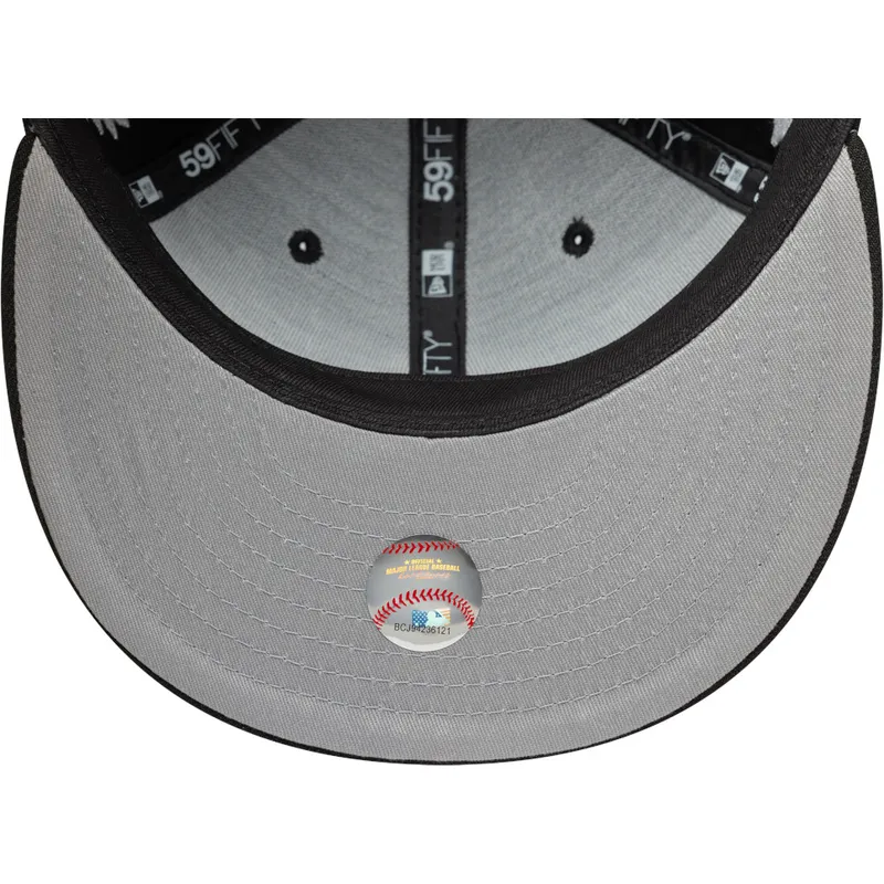 cepice-rovna-cerna-prilehava-59fifty-mythical-new-york-yankees-mlb-new-era