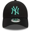 cepice-zaoblena-cerna-nastavitelny-9forty-league-essential-new-york-yankees-mlb-new-era